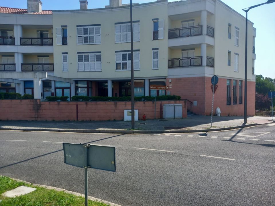 Erhvervsejendom i Oeiras, Lisbon - foto 4